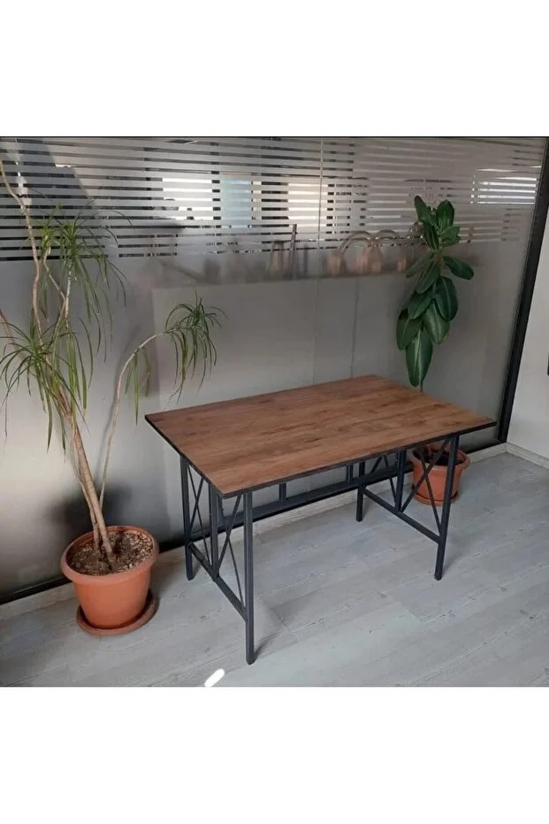 Metal Ayaklı Bahçe Masası